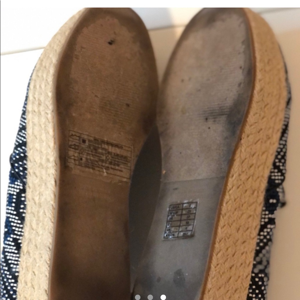 Platform, wedge shoes - Picture 3 of 3